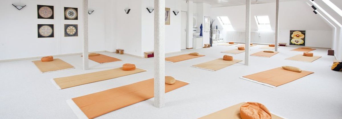 Senioren-Yoga in Winterthur – sanftes Yoga in der Yogaschule Winterthur